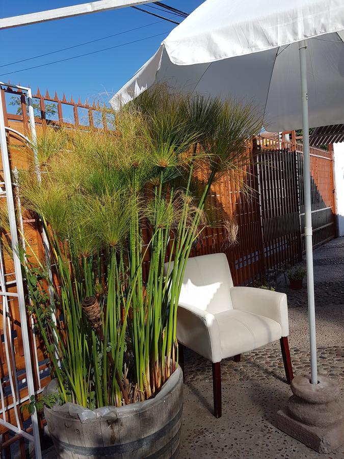 לה סרנה Aparthotel Carmona מראה חיצוני תמונה